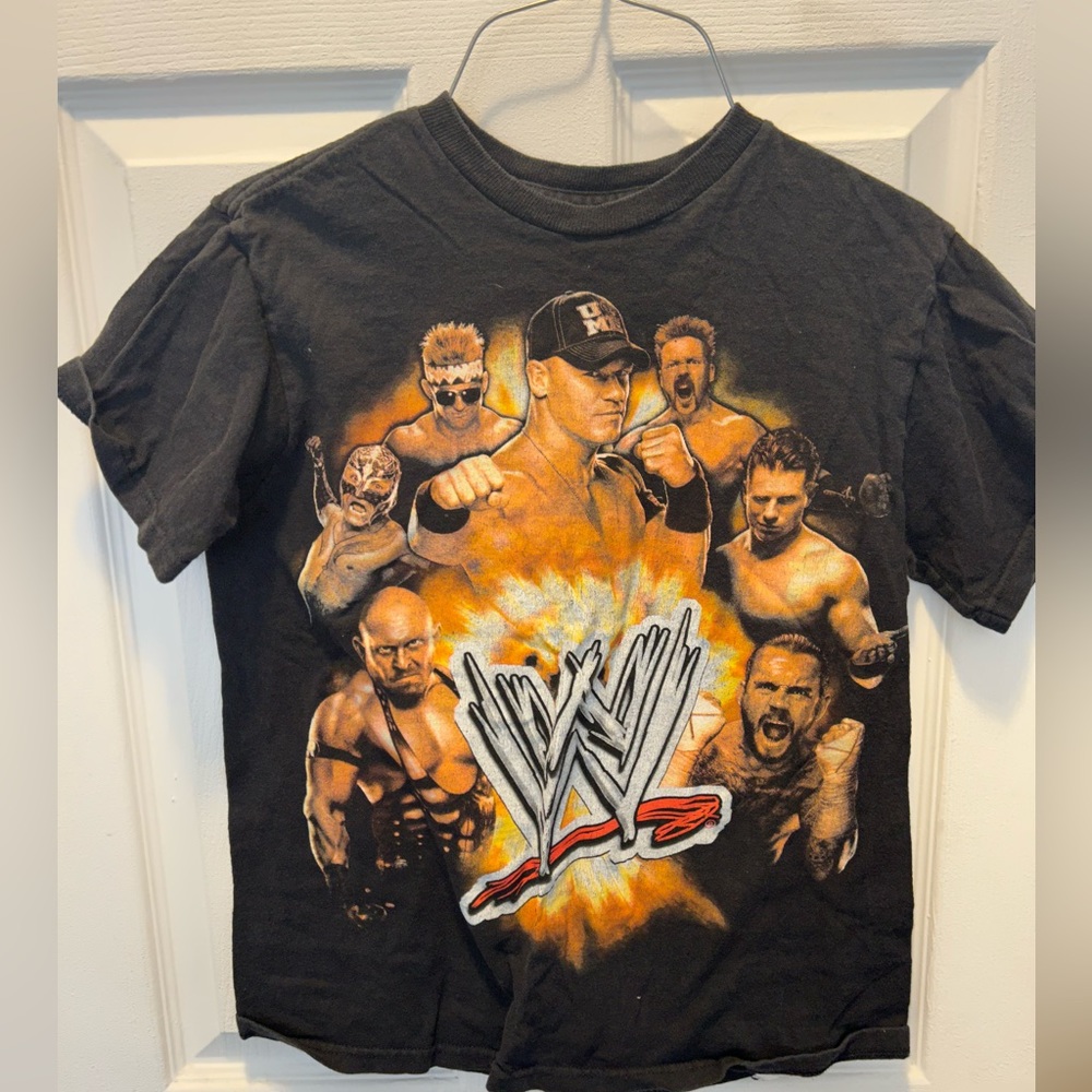 WWE‎ boys T-shirt xl 14/16